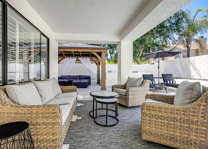 Holiday home Desert Sol L Heated Pool L Hot Tub L Putting *